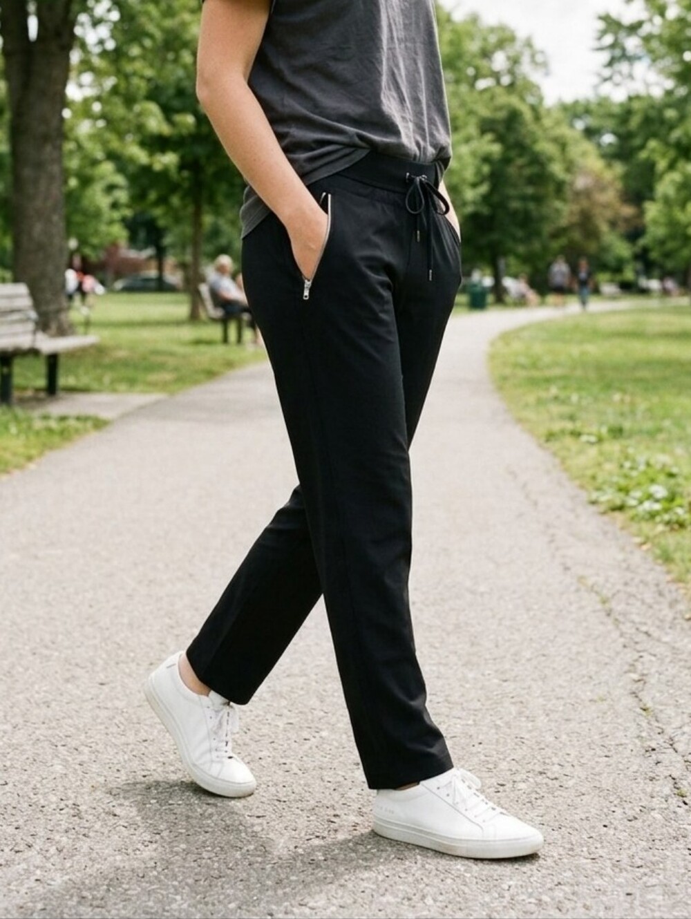 Black Joggers XS Size 2 To 4 Pants OLSEN Lisa Straight Leg Silver Tone Accents